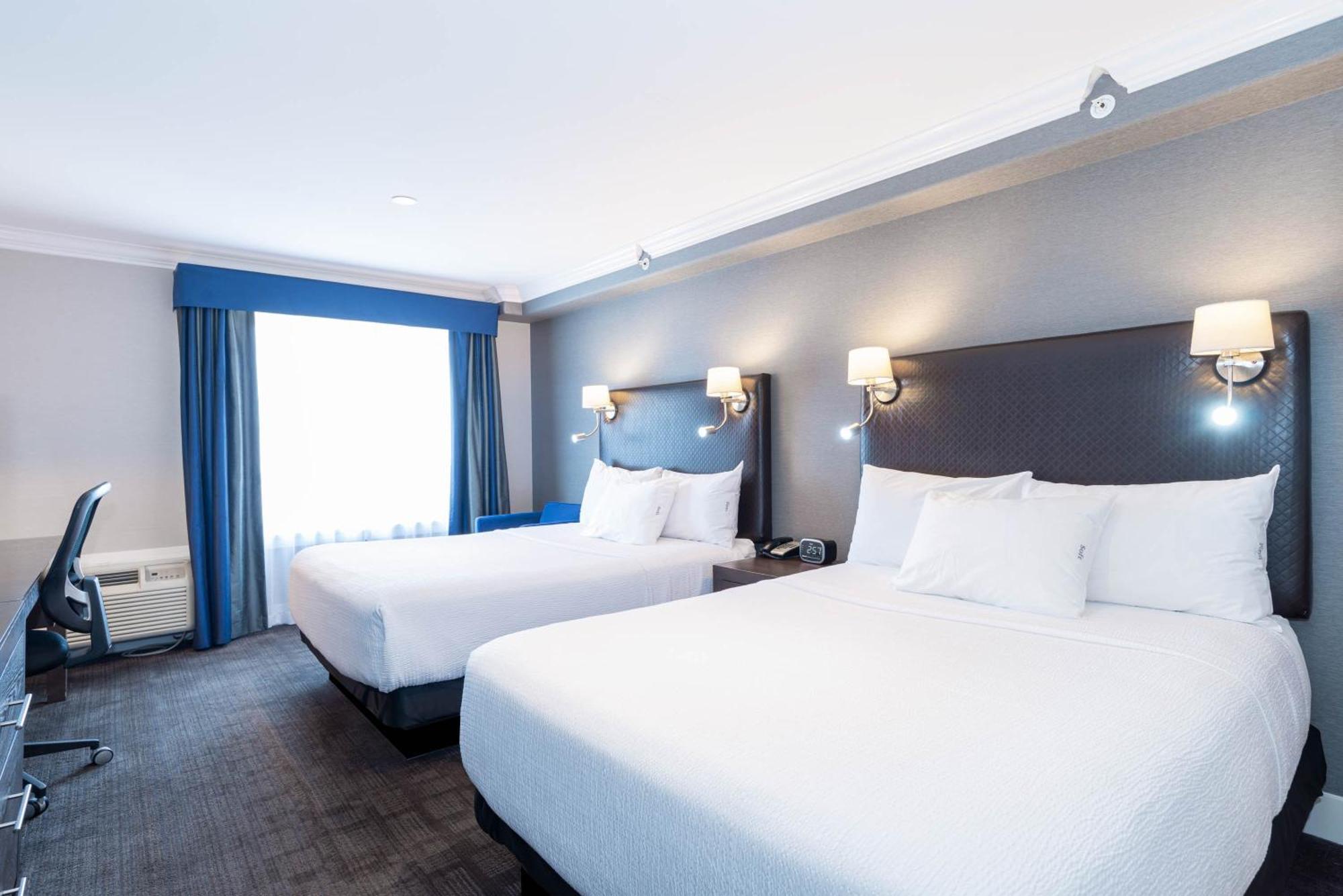 Sandman Signature Edmonton South Hotel Bagian luar foto